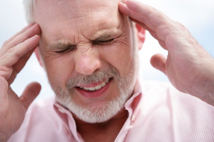 Eine Helmintheninfektion kann das Auftreten von Kopfschmerzen hervorrufen